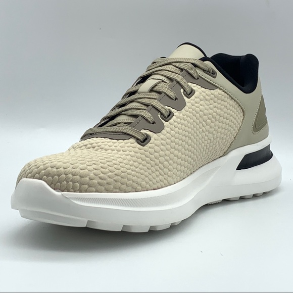 Vince Camuto Eamon Oyster Grey Lace-Up Sneaker - Picture 5 of 16